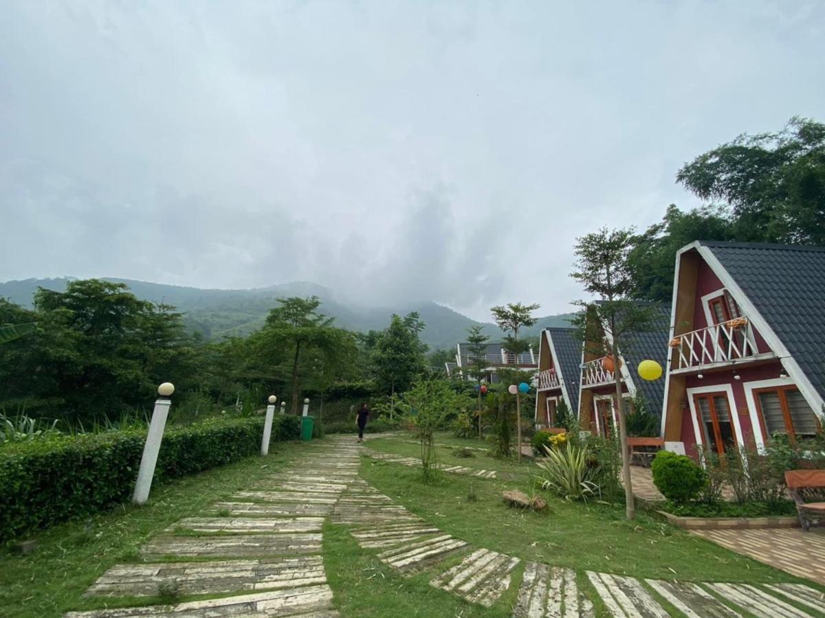 Furano Garden Home Hoa Binh - Venuestay Bagian luar foto